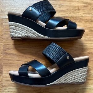 Ugg Adriana Black Wedge Sandal 6.5